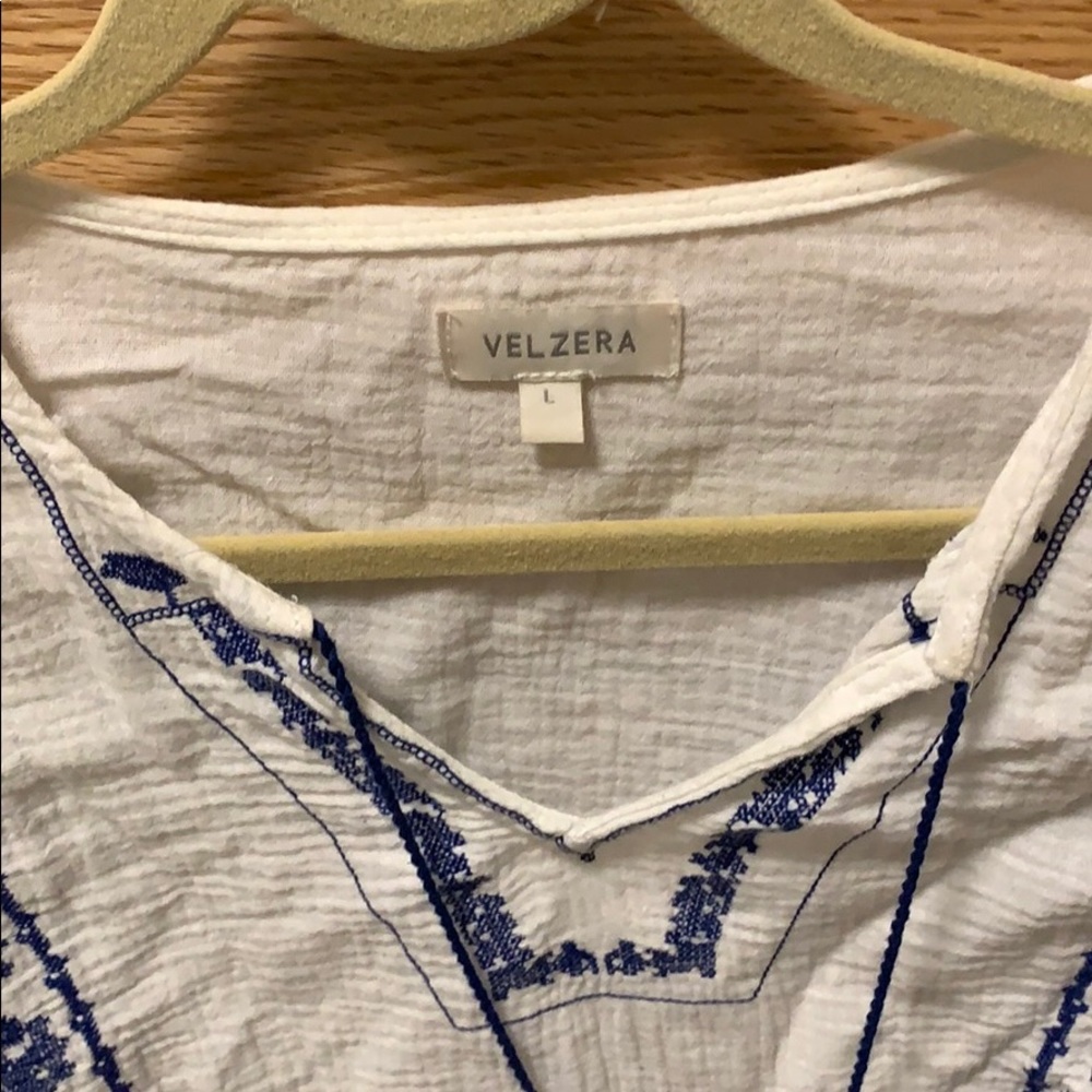 Embroidered Crop Top - Picture 3 of 3